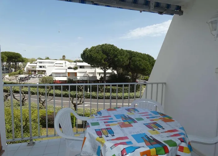 Apartmán 2 Pieces Avec Piscine, Proche Et Commerces, Quartier Calme Avec Parking Prive - Fr-1-328-145